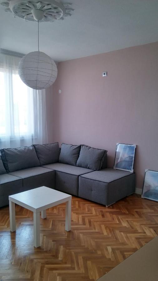 Dima Apartment Veliko Tŭrnovo Eksteriør bilde